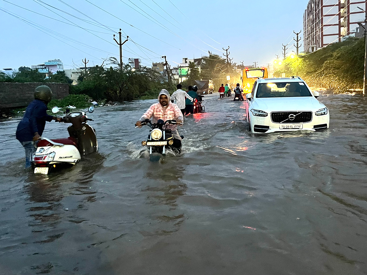 heavy rain in hyderabad today9