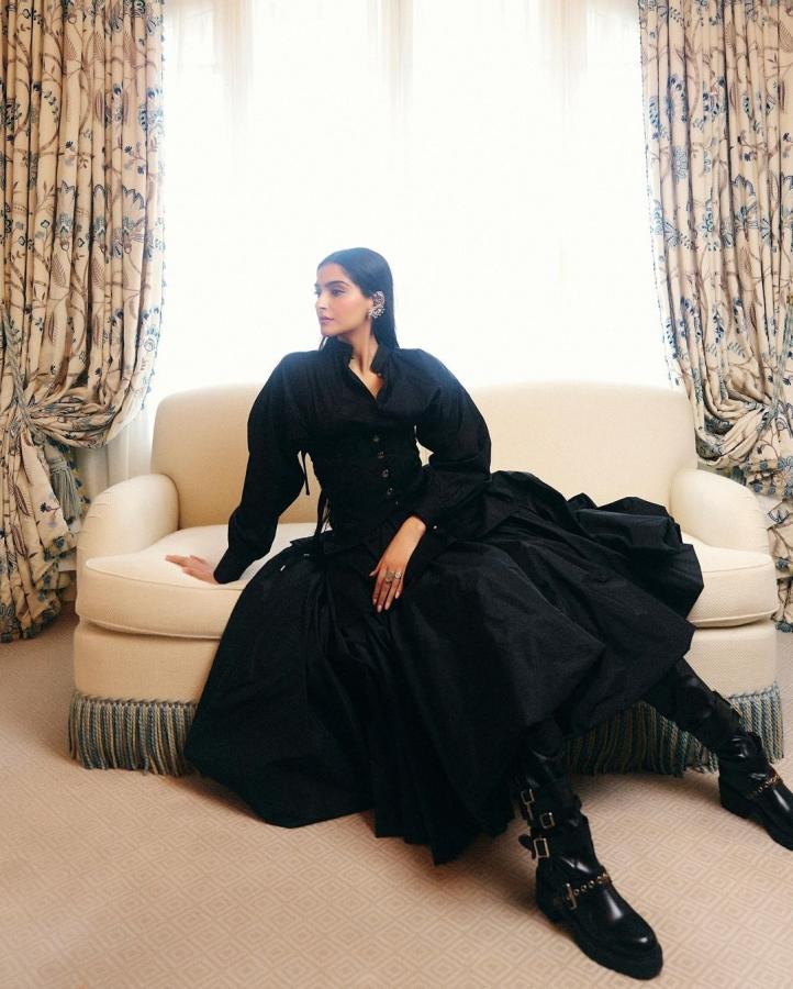 Paris Fashion Week 2024: Sonam Kapoor Shines In Black Dior Dress6