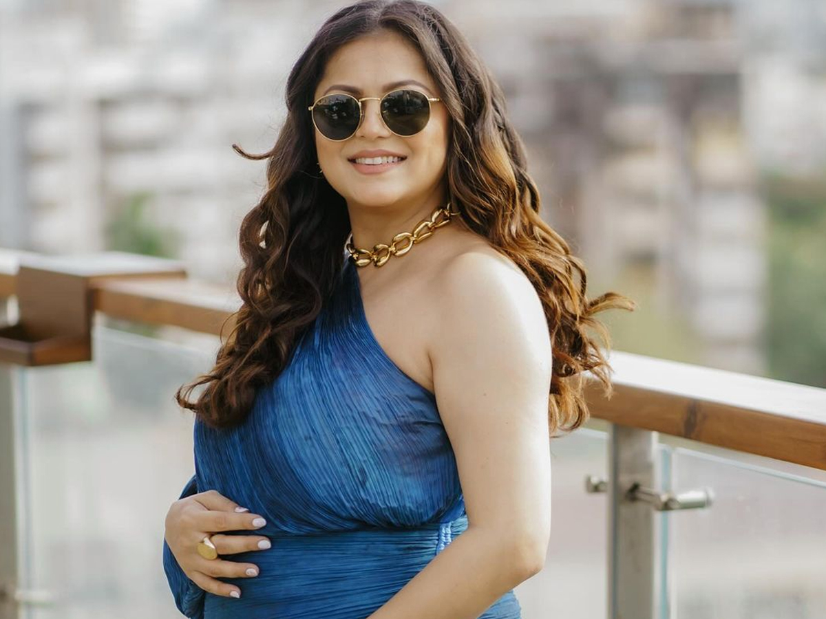 Actress Drashti Dhami Baby bump Photos1