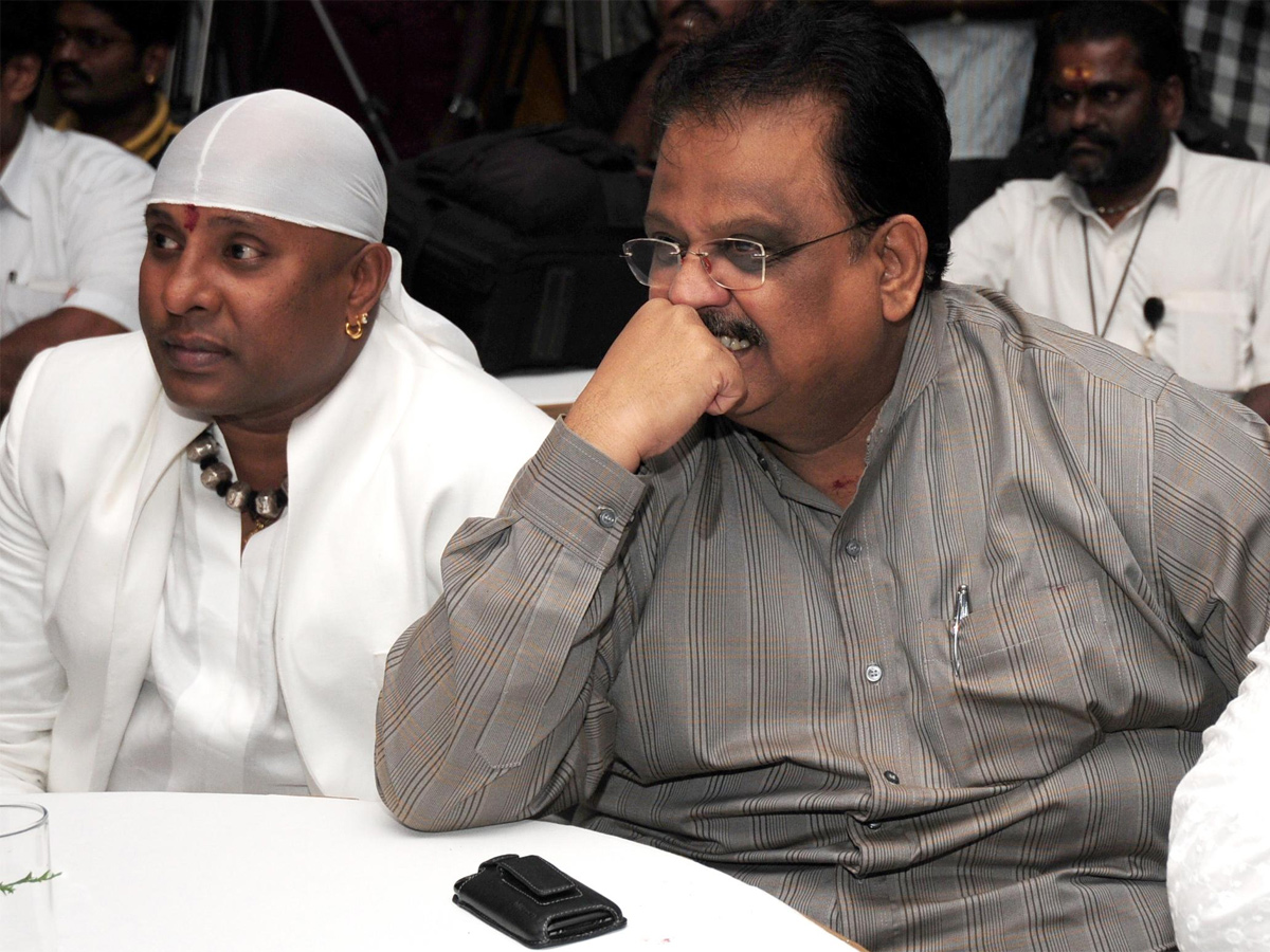 Singer SP Balasubrahmanyam Rare and Unseen Photos32