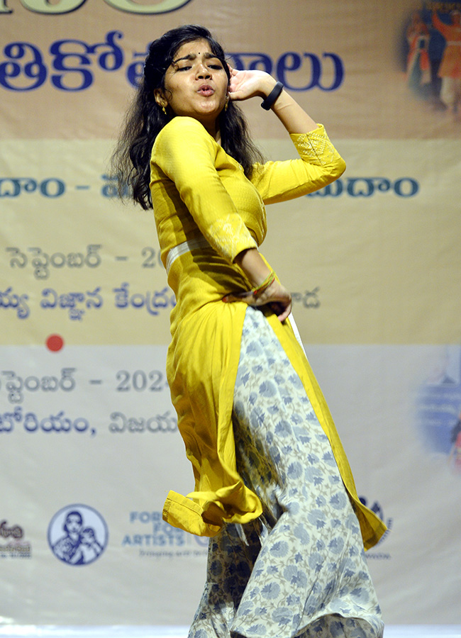 Vijayawada : Dussehra Cultural Festivals 2024 Photos 34