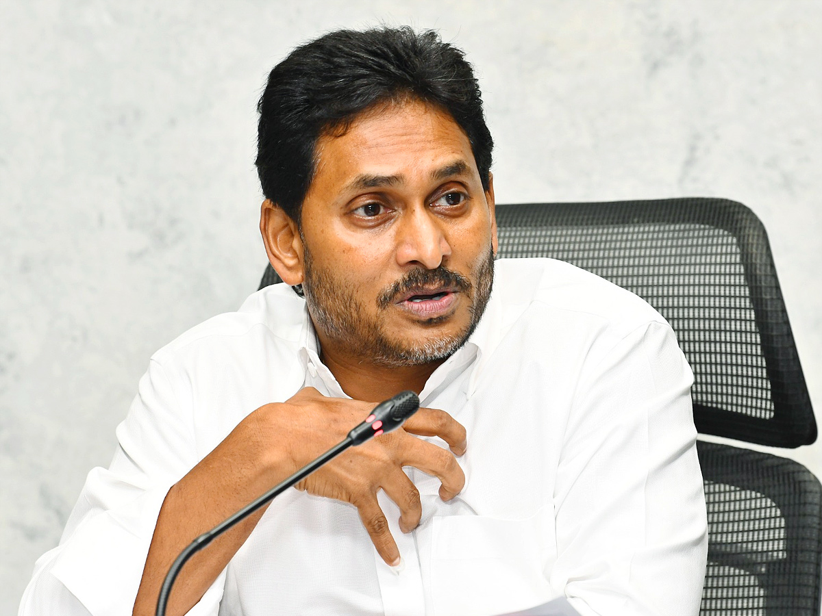 YS Jagan Press Meet on Tirumala Tour And Tirupati Prasadam Controversy‪ Photos4