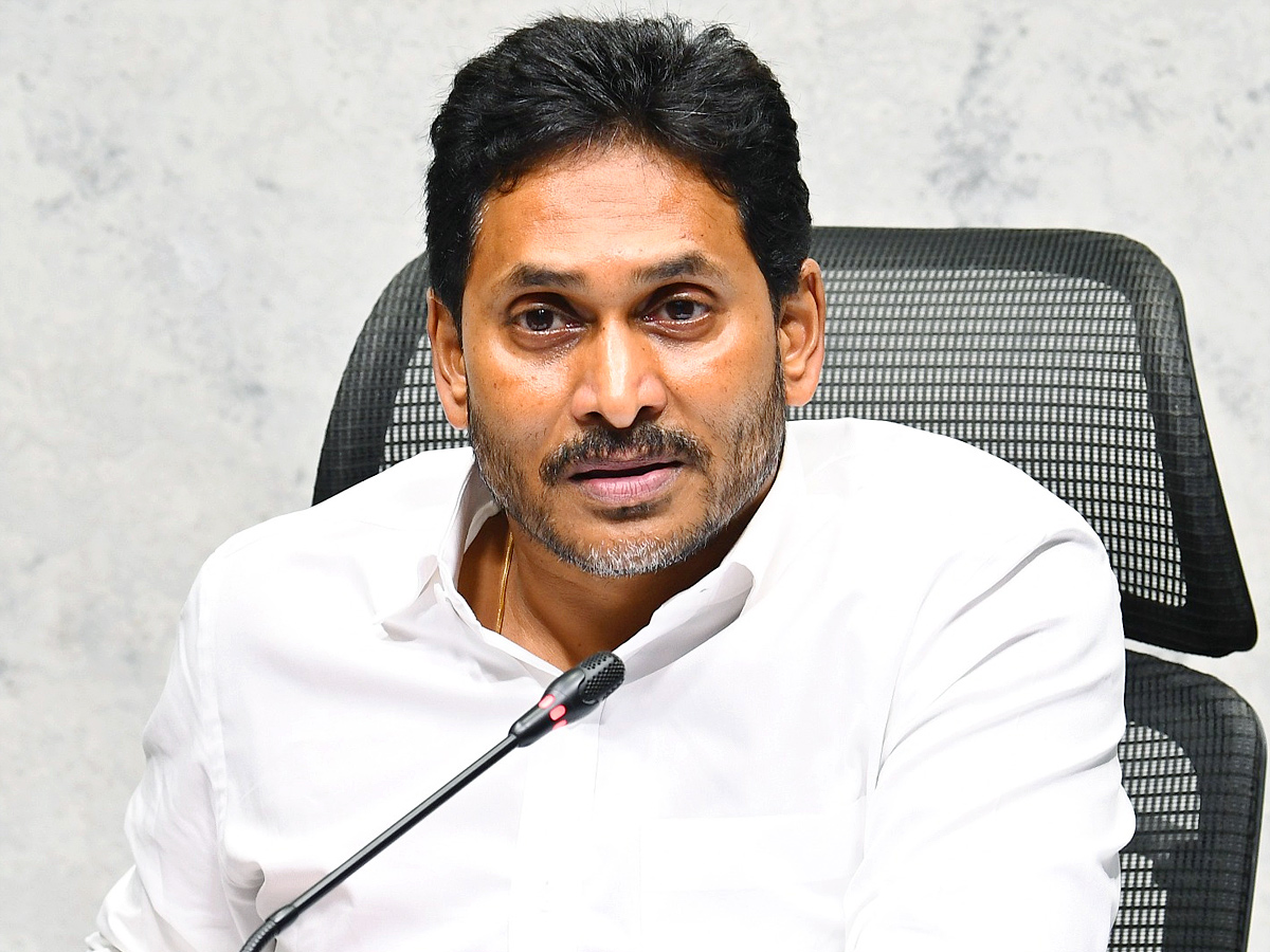 YS Jagan Press Meet on Tirumala Tour And Tirupati Prasadam Controversy‪ Photos20