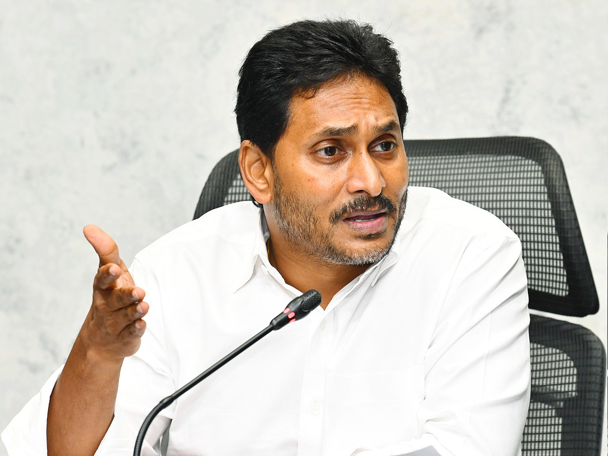 YS Jagan Press Meet on Tirumala Tour And Tirupati Prasadam Controversy‪ Photos6