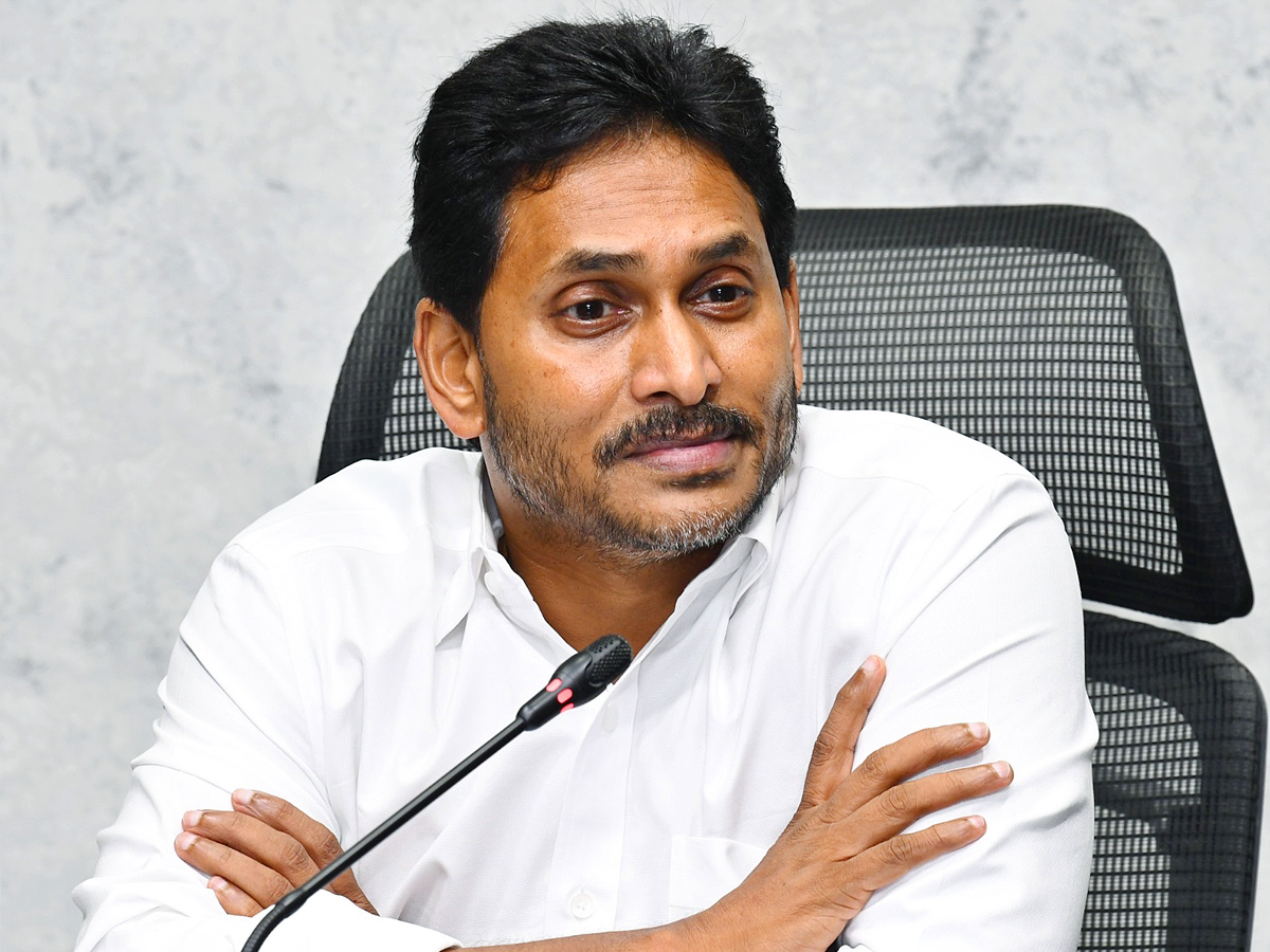 YS Jagan Press Meet on Tirumala Tour And Tirupati Prasadam Controversy‪ Photos12