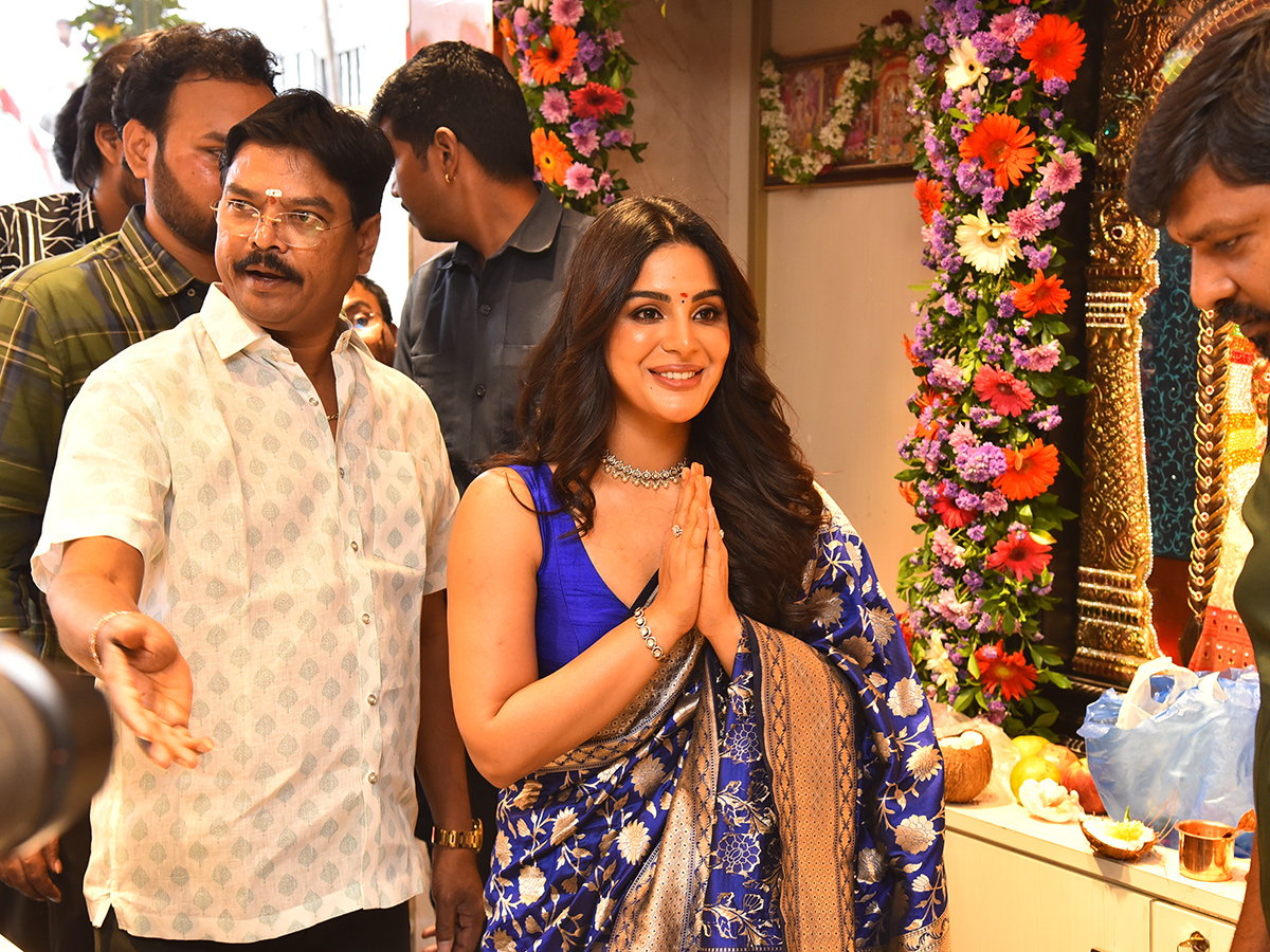 Actress Samyuktha Menon Shopping Launched Photos13