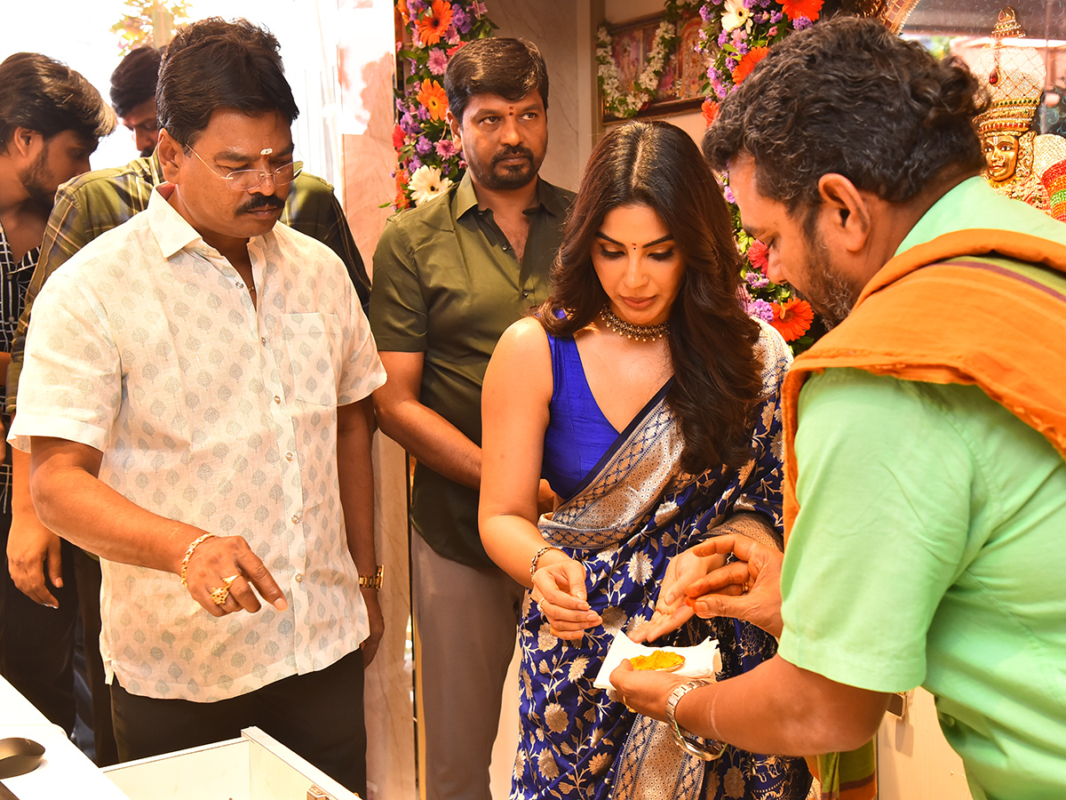 Actress Samyuktha Menon Shopping Launched Photos22