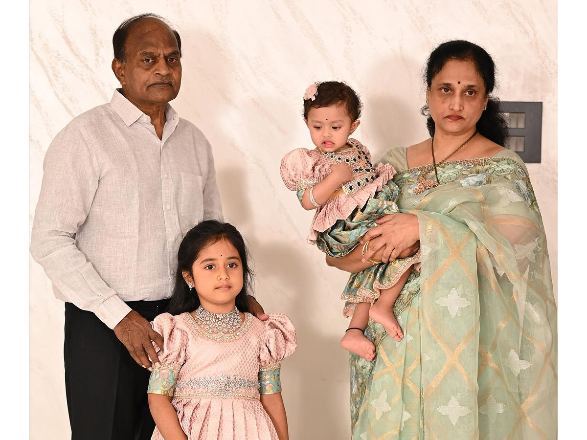 Indian Chess Legend Harika Dronavalli Beautiful Family Photos13