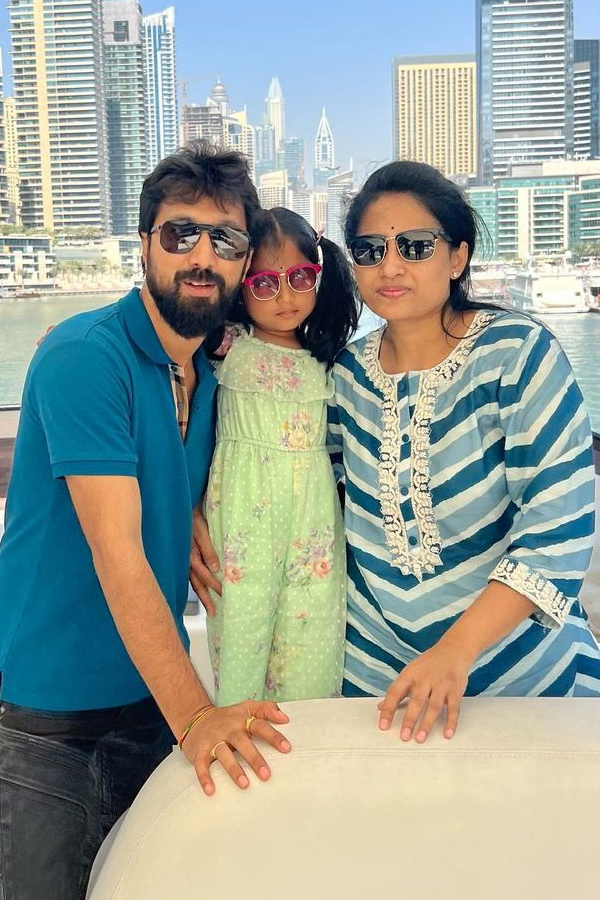 Indian Chess Legend Harika Dronavalli Beautiful Family Photos4