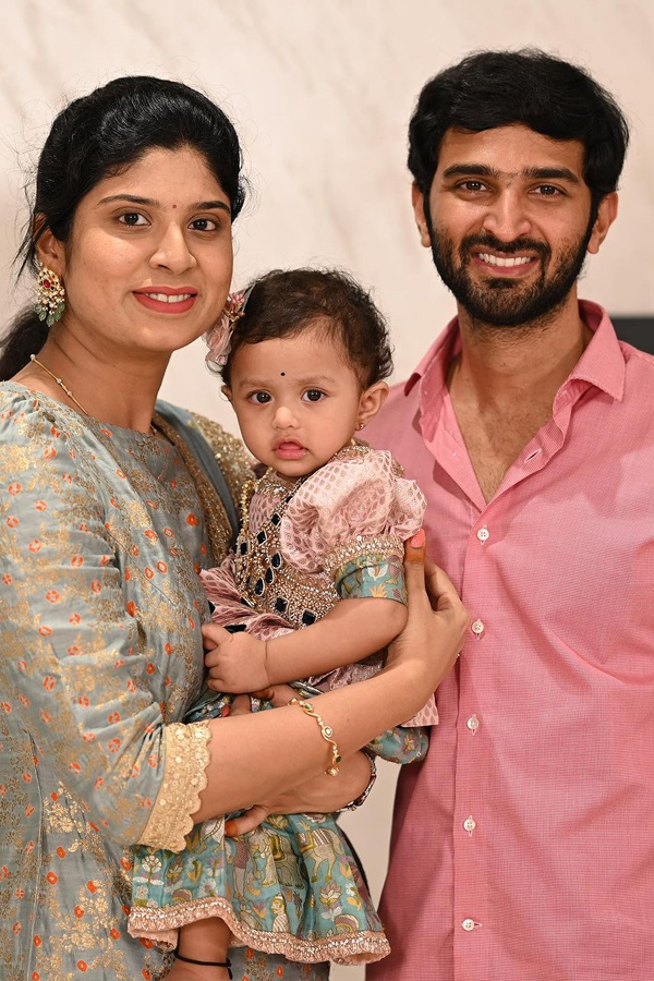 Indian Chess Legend Harika Dronavalli Beautiful Family Photos10