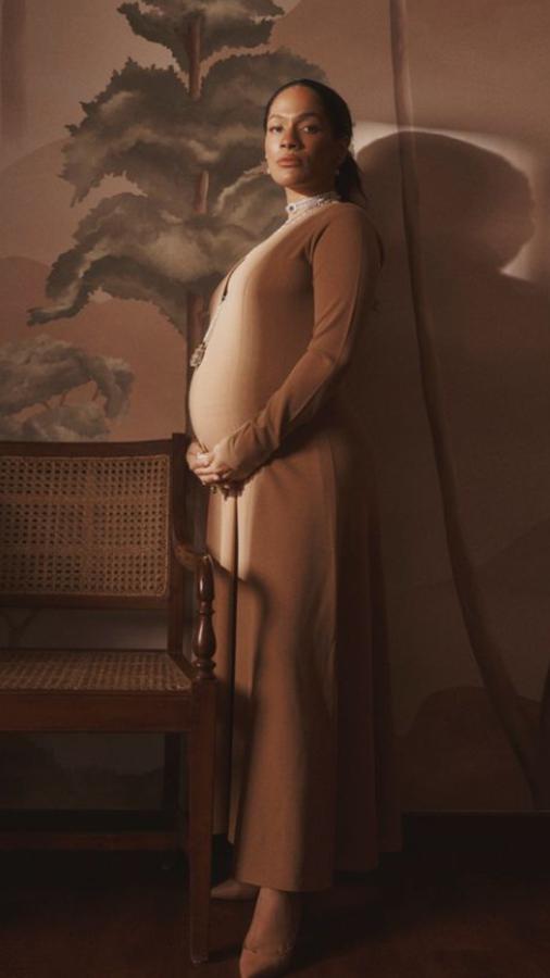 Maternity Photoshoot Stunning Pictures Goes Viral4