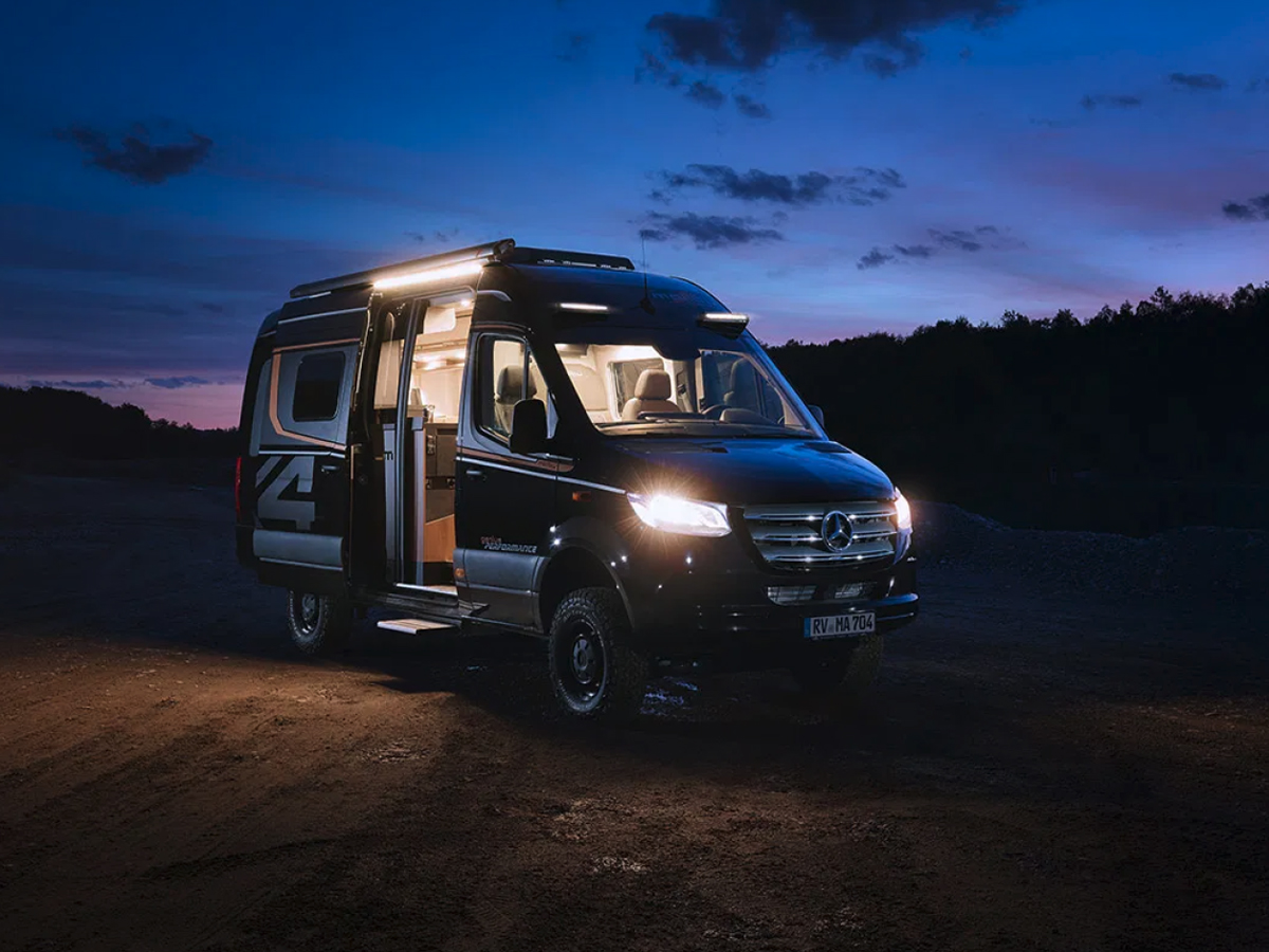 Mercedes Sprinter Motorhome Van Photos10