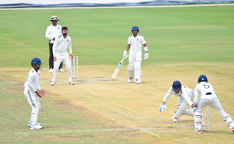 India C defeat India D in Duleep Trophy 2024 Photos14