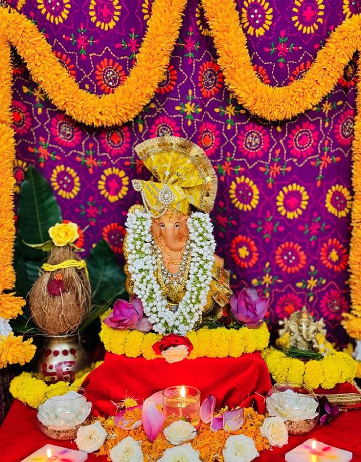 Litton Das Celebrates Ganpati Festival With Family Pics Goes Viral4