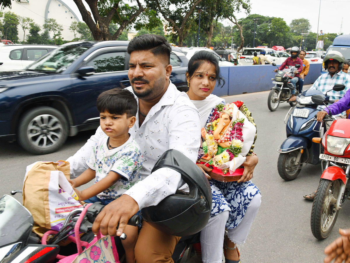 3rd Day Ganesh Nimajjanam At Tank Bund Photos13