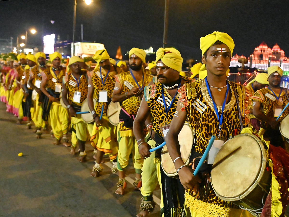 Grand Celebrations of Saddula Bathukamma in Telangana Photos17