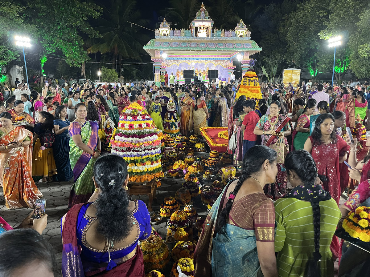 Grand Celebrations of Saddula Bathukamma in Telangana Photos28