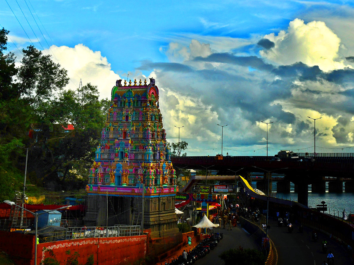 Vijayawada kanakadurga as mahishasuramardini on 9th day of Dussehra Photos15