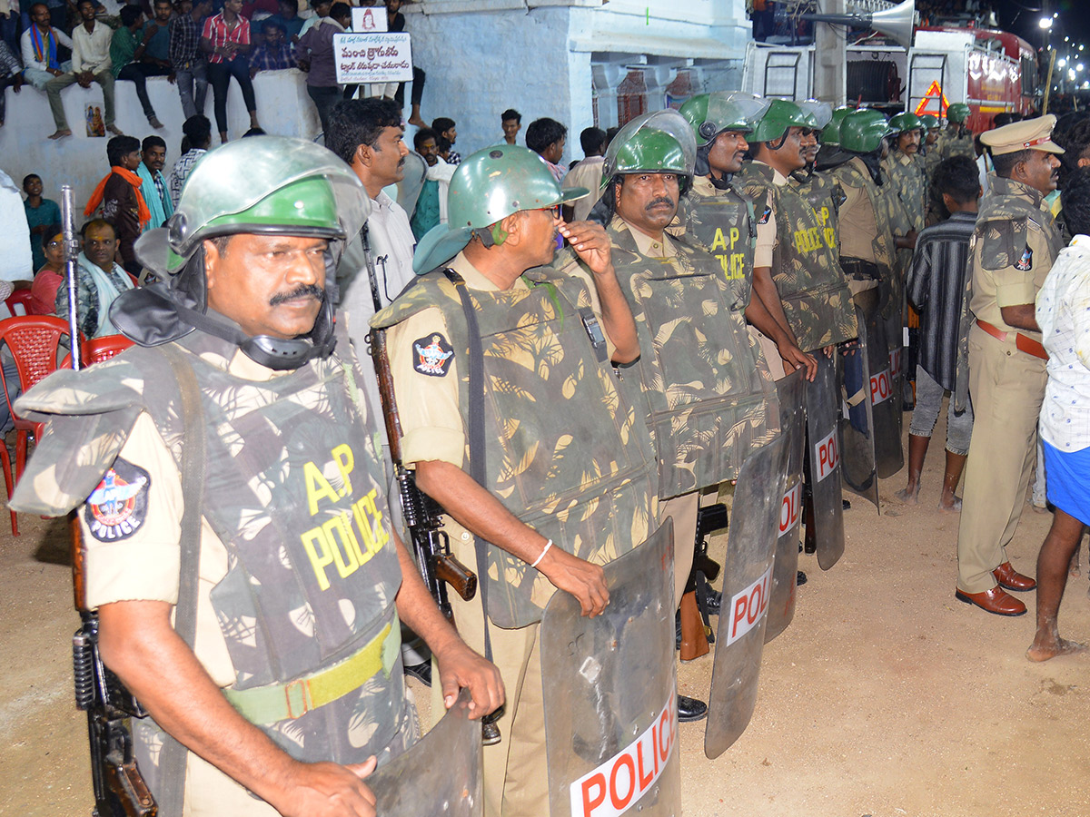 Kurnool Distance : Devaragattu Bunny Festival 2024 Photos9