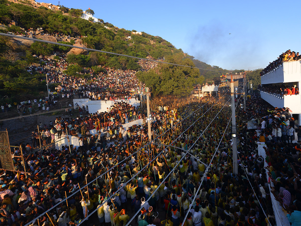 Kurnool Distance : Devaragattu Bunny Festival 2024 Photos20