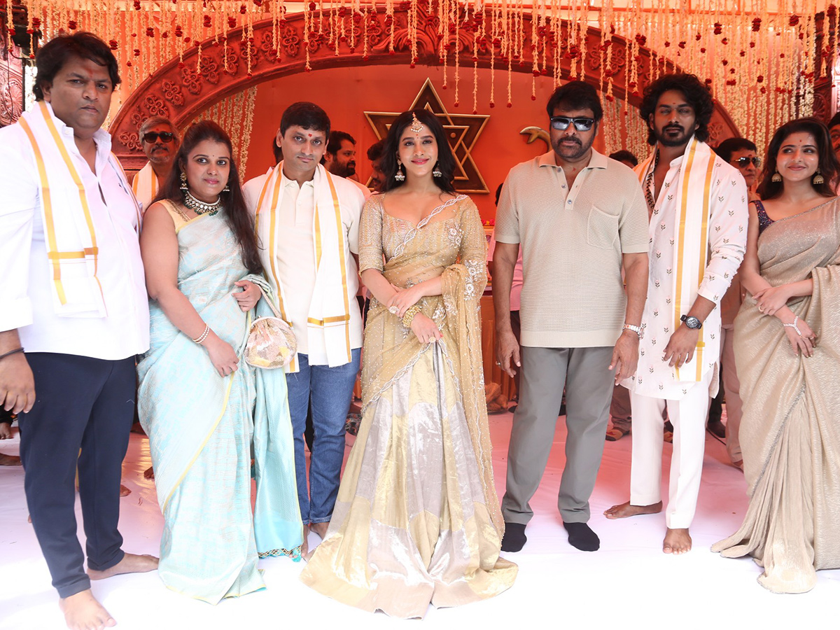 Megastar Chiranjeevi Launched Nagabandham Movie Photos11