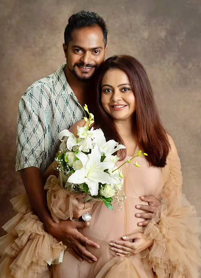 Devoleena Bhattacharjee baby bump in maternity photoshoot8