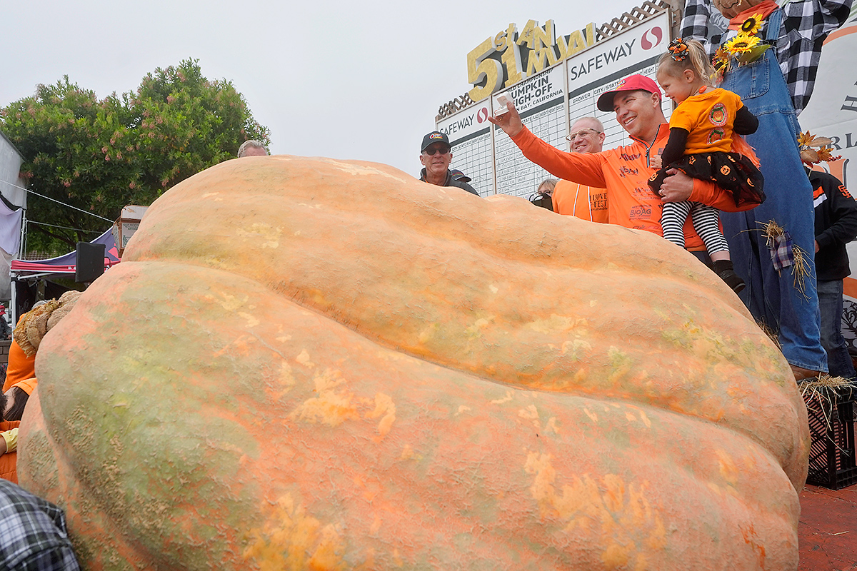 pumpkin weighed in at 2,471 pounds to win at the Safeway World Championship8