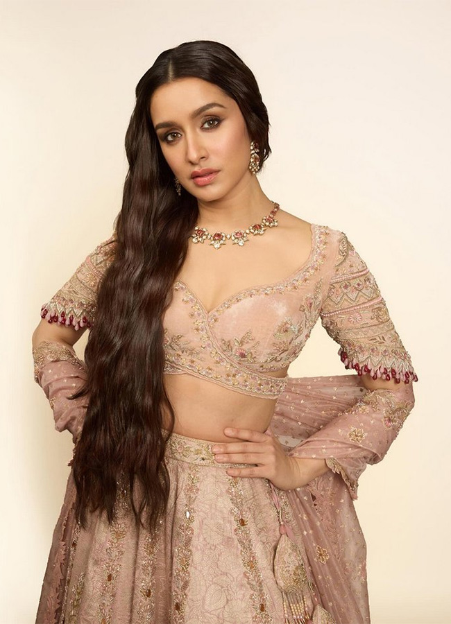 Bollywood actress in Lakme Fashion Week 2024 Photos12