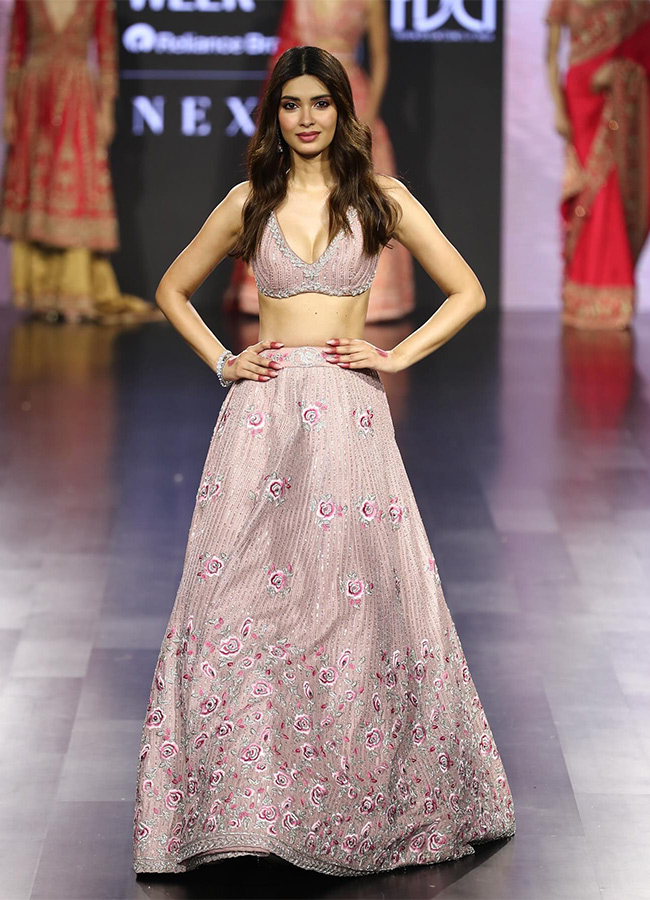 Bollywood actress in Lakme Fashion Week 2024 Photos22