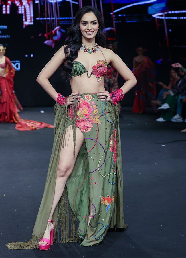 Bollywood actress in Lakme Fashion Week 2024 Photos4