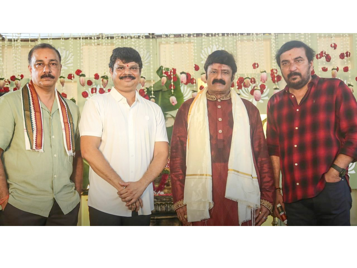 Nandamuri Balakrishna And Daughters akhanda 2 pooja ceremony Photos 8