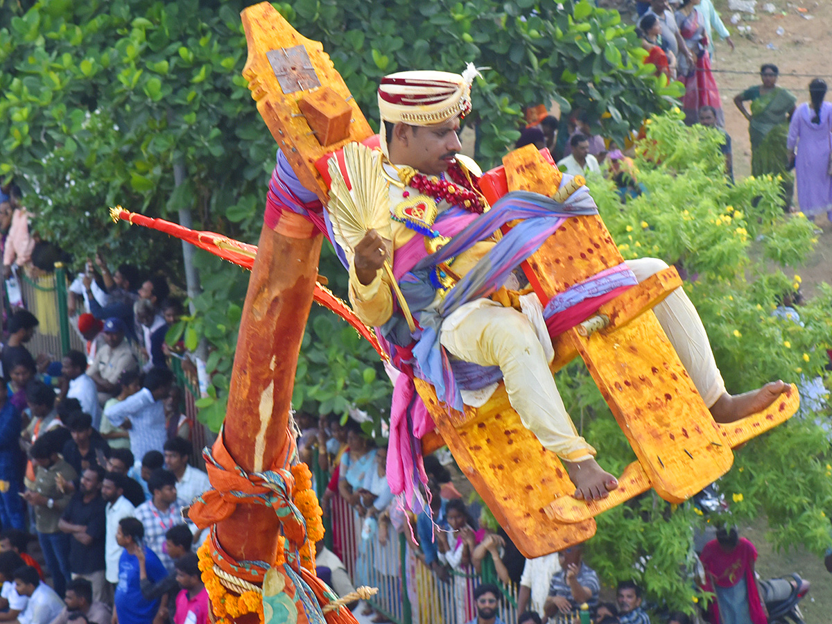 Vizianagaram : Pydithalli Ammavari Sirimanotsavam 202421