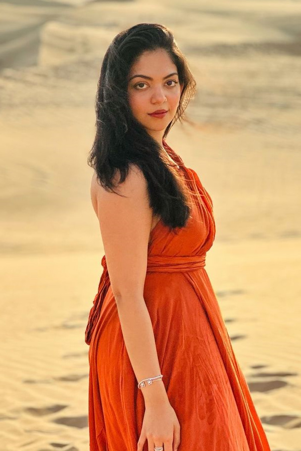 Heroine Ahaana Krishna Birthday Special Photos3