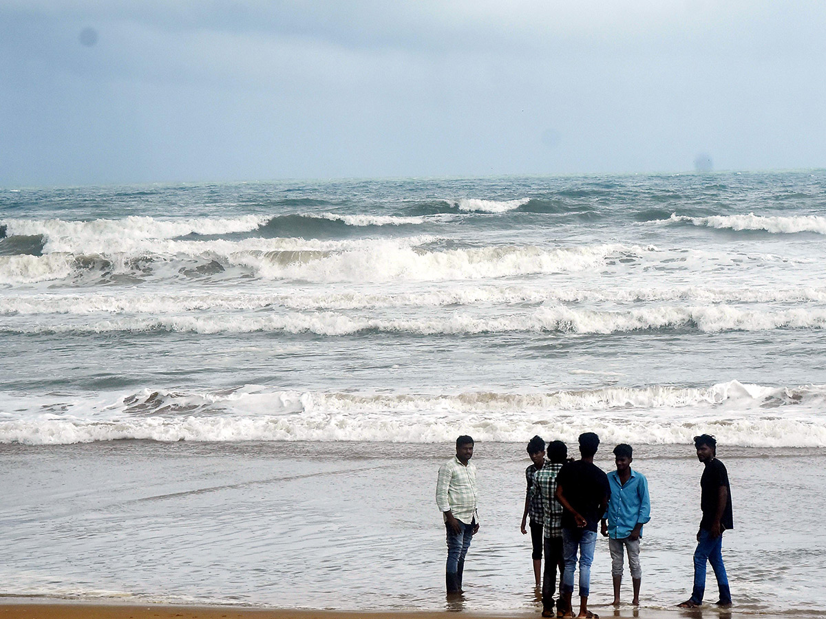 heavy rains in andhra pradesh today photos10