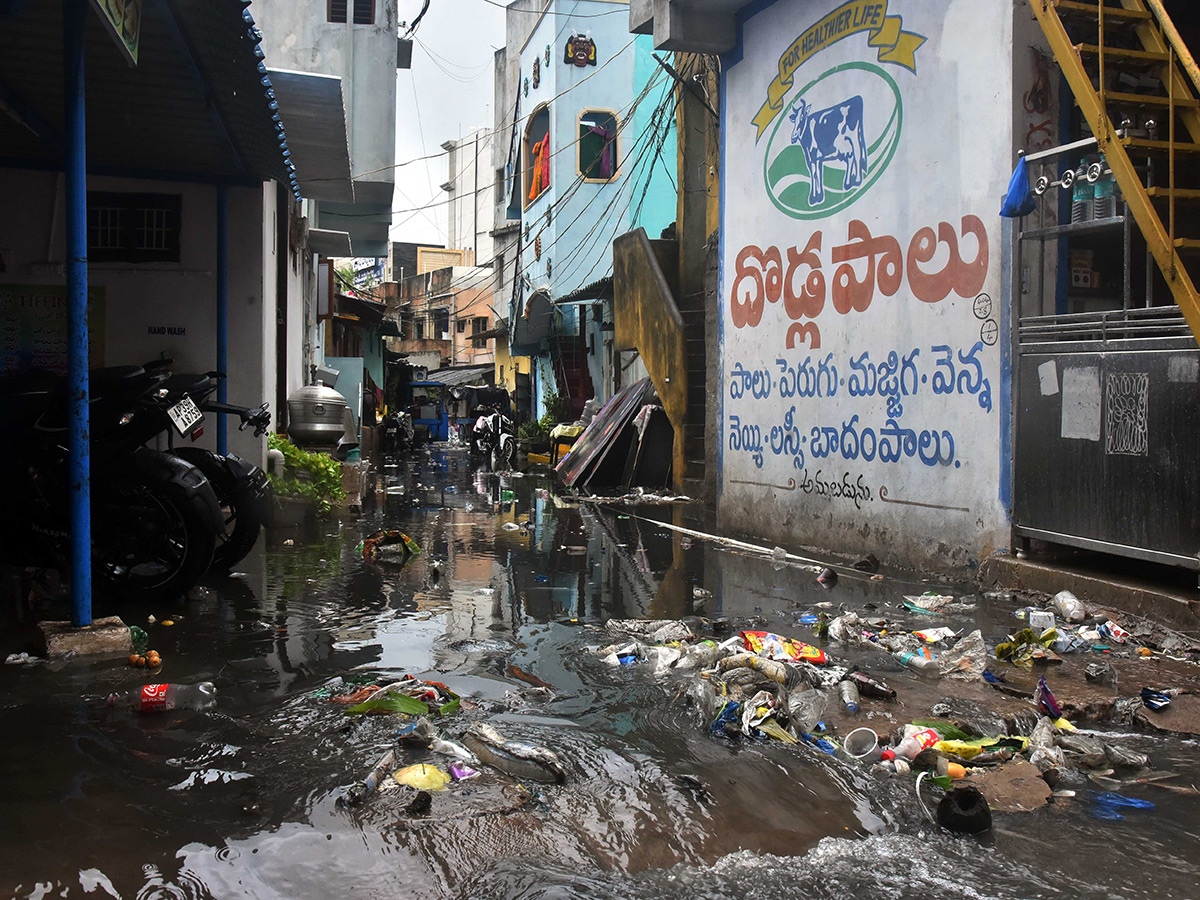 heavy rains in andhra pradesh today photos12