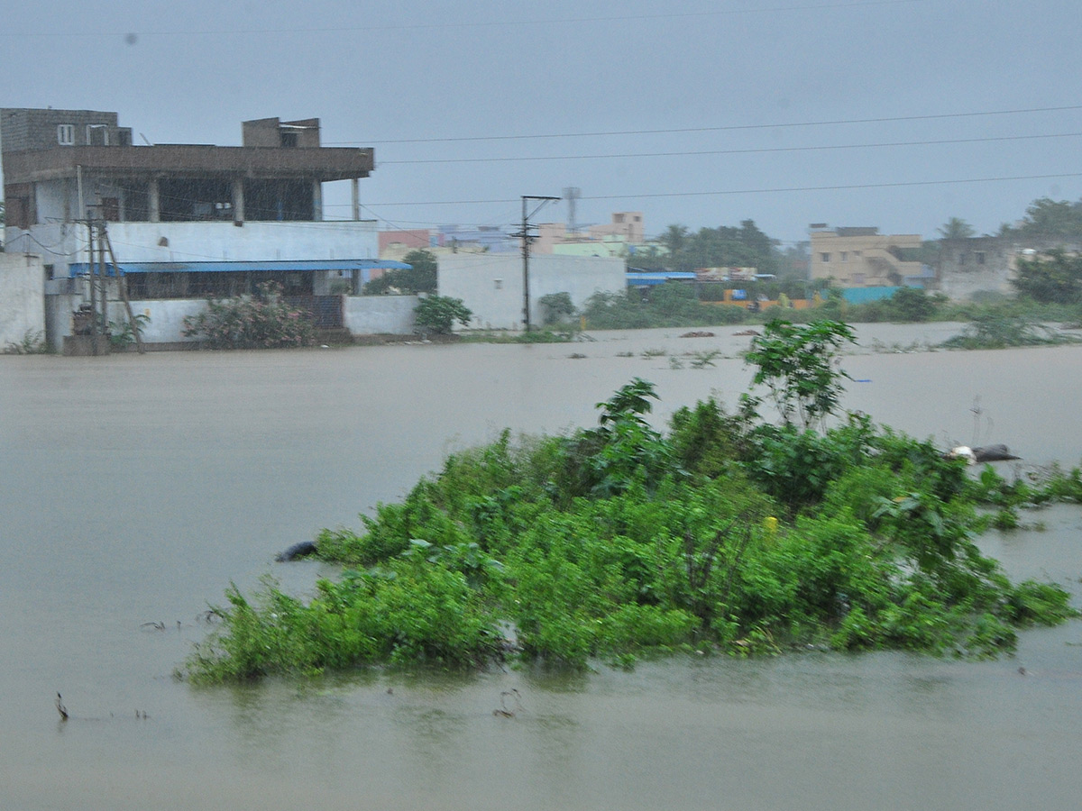 heavy rains in andhra pradesh today photos30