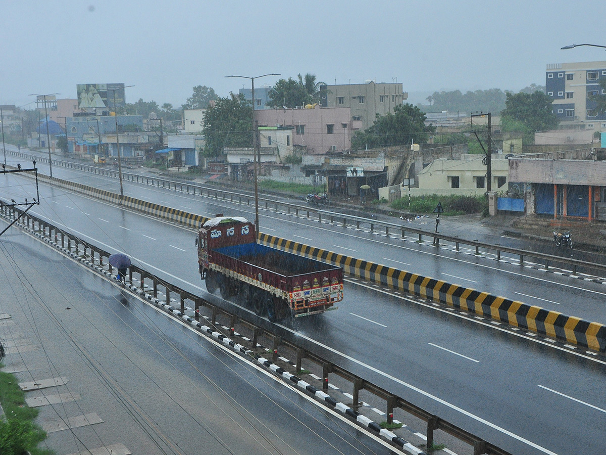 heavy rains in andhra pradesh today photos33