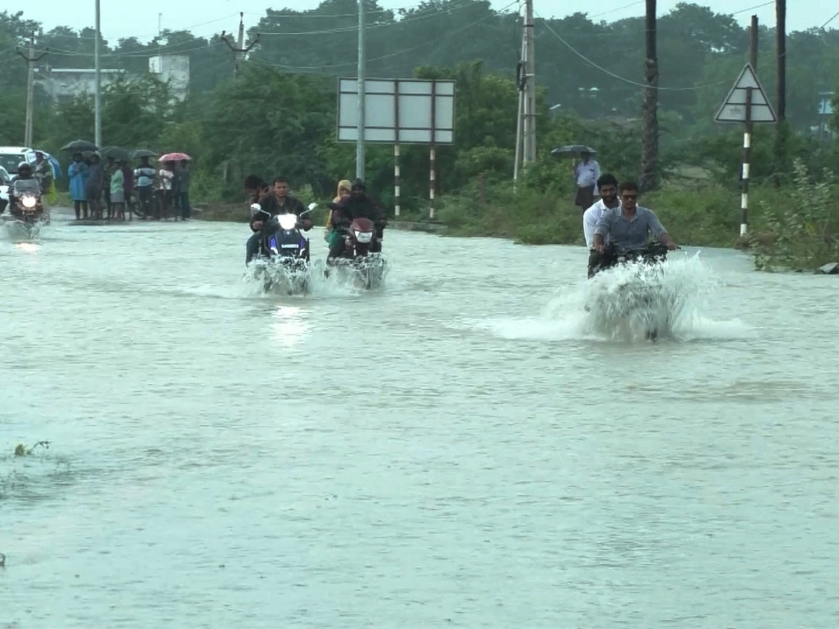 heavy rains in andhra pradesh today photos7