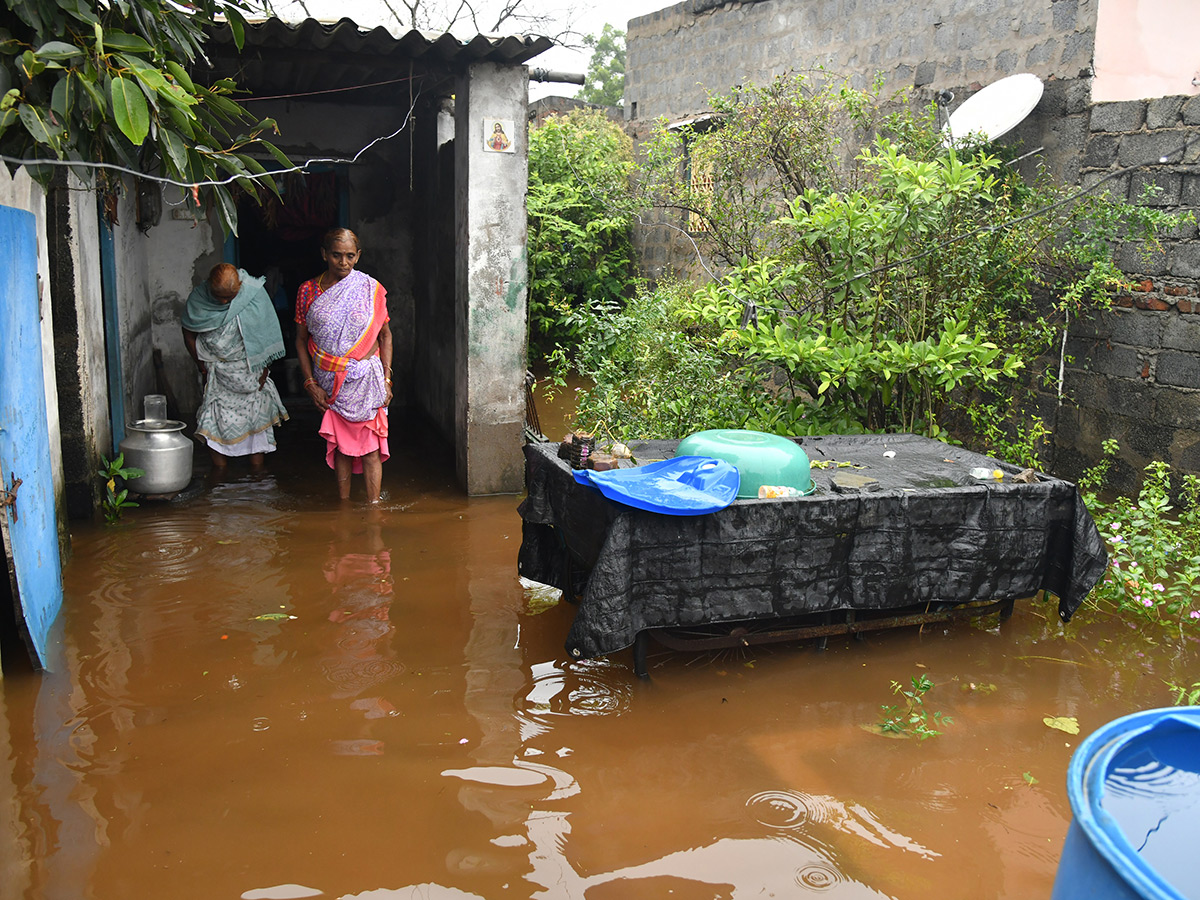 heavy rains in andhra pradesh today photos9