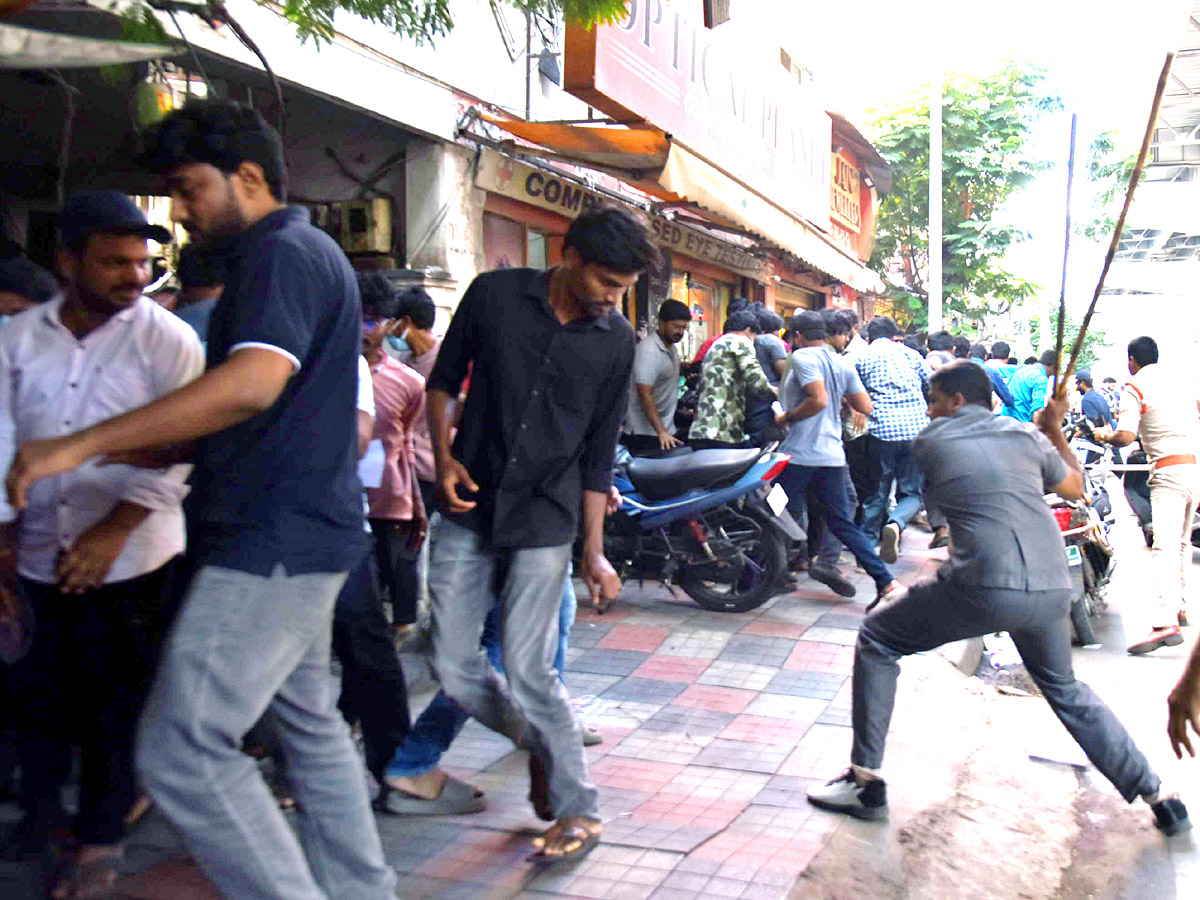 Group 1 Candidates Protest In Ashok Nagar Hyderabad Photo Gallery17