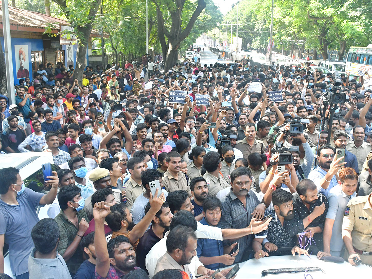 Group 1 Candidates Protest In Ashok Nagar Hyderabad Photo Gallery8