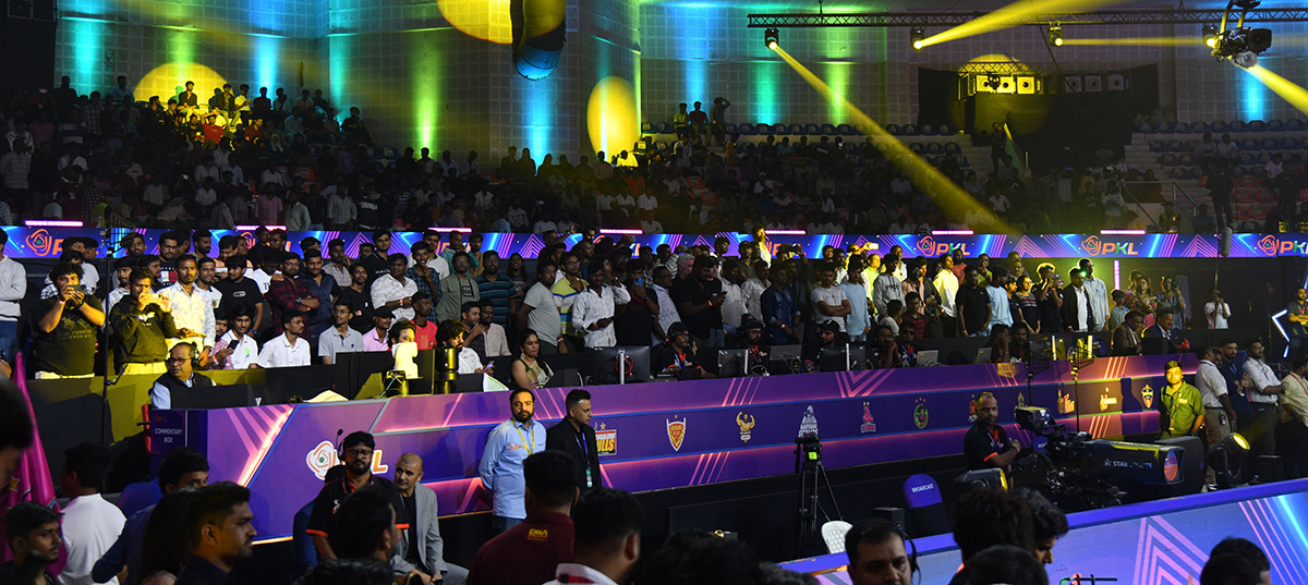 Kartik Aaryan and Vidya Balan attended the grand opening of Pro Kabaddi League Season 11.29