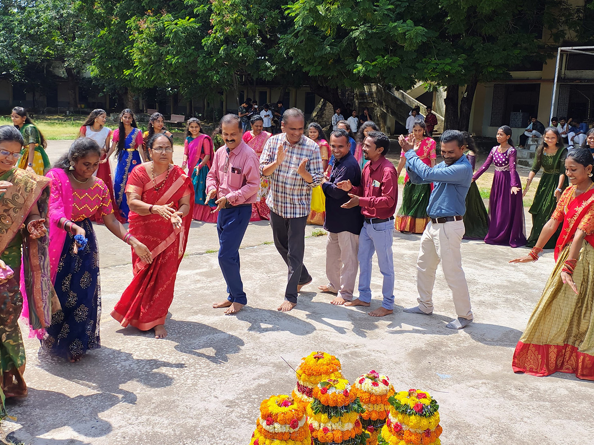 Bathukamma celebrations from today Photos15