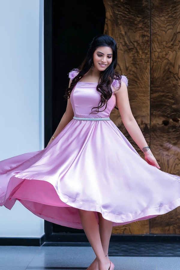 Bigg Boss Fame Priyanka Singh Stunning Photos In Pink Frock2