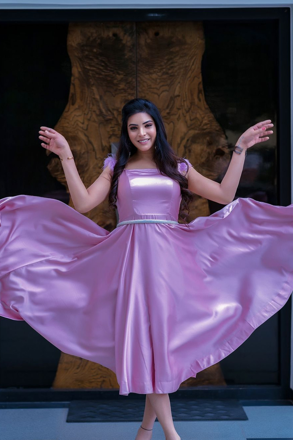 Bigg Boss Fame Priyanka Singh Stunning Photos In Pink Frock3