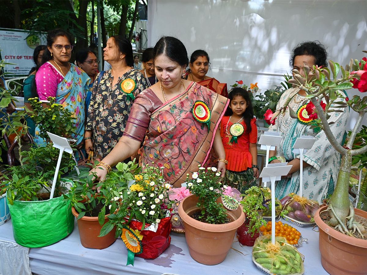 Free Entry For Praja Sambaralu in KBR Park10