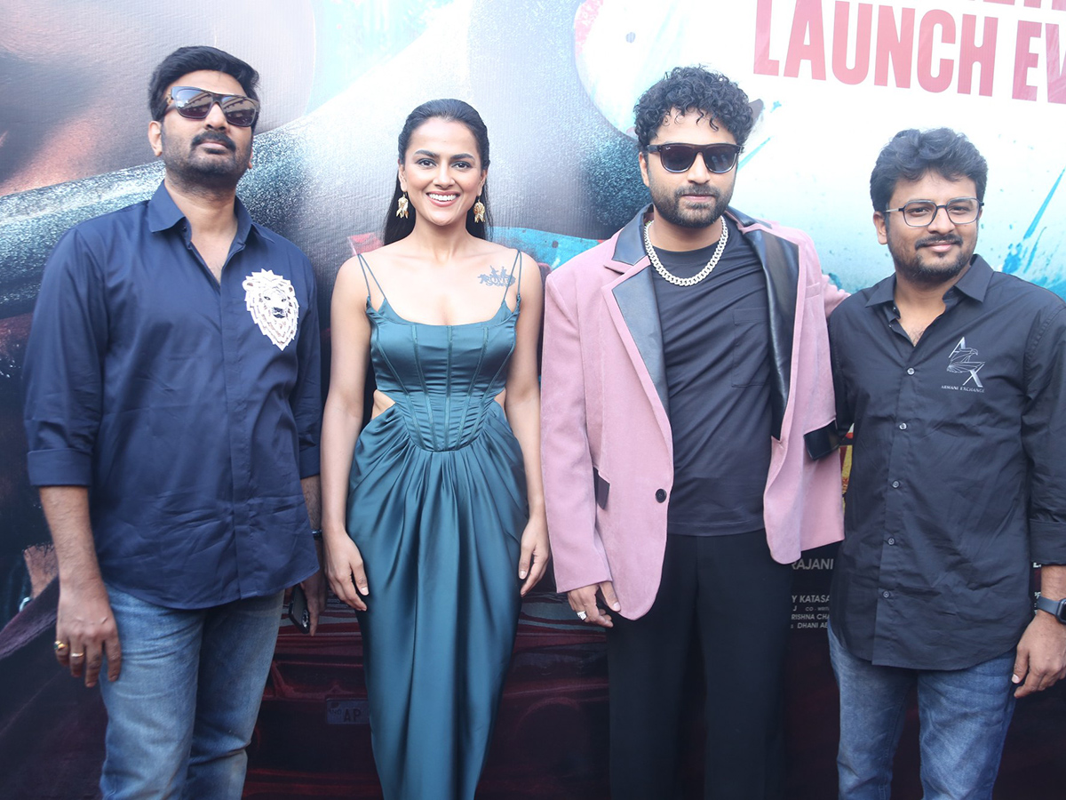 Vishwak Sen Mechanic Rocky Movie Trailer Launch Photos15