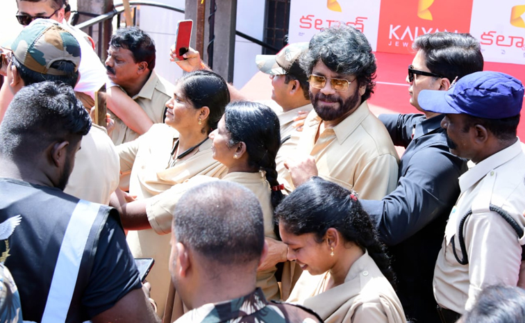 Akkineni Nagarjuna inaugurates Kalyan Jewellers showroom In Ananthapuramu Photos18