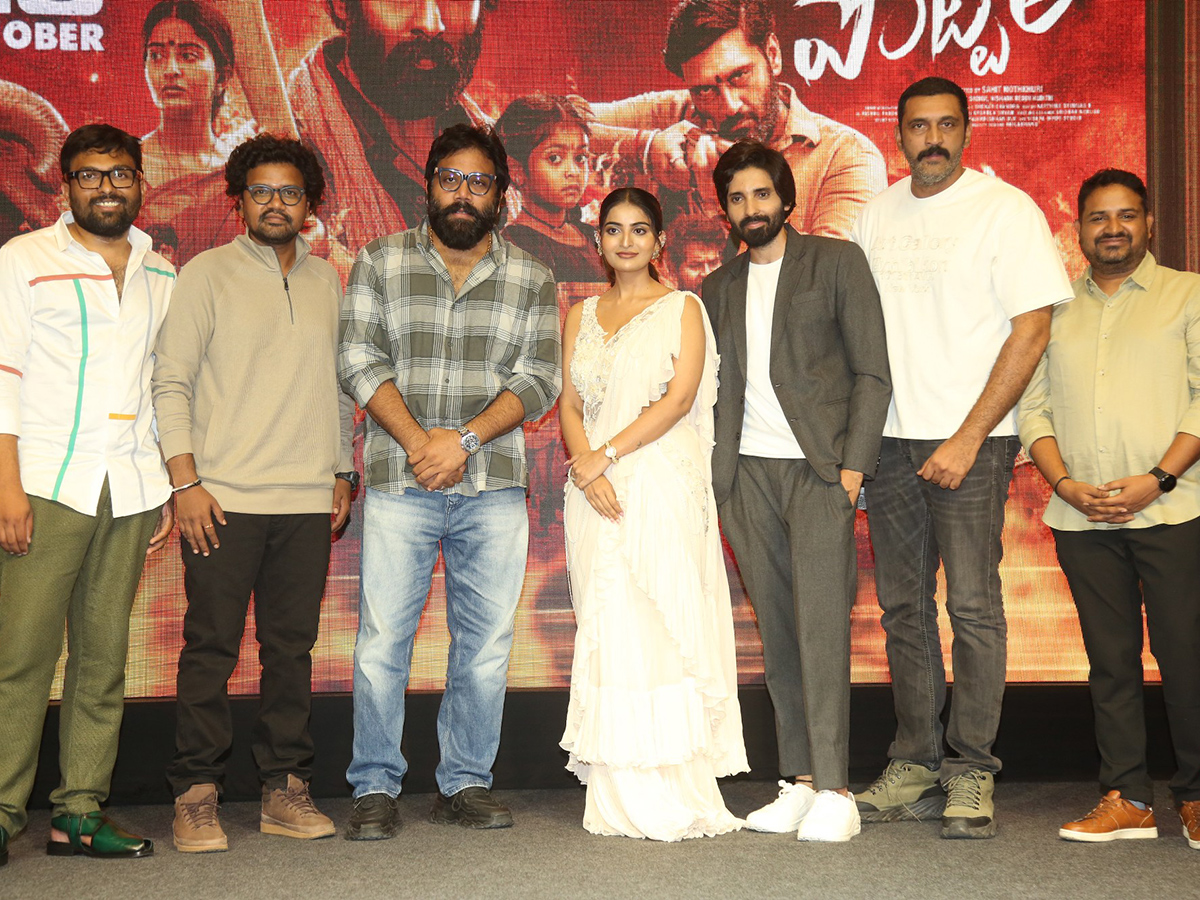 Ananya Nagalla Pottel Pre Release Event Pics5