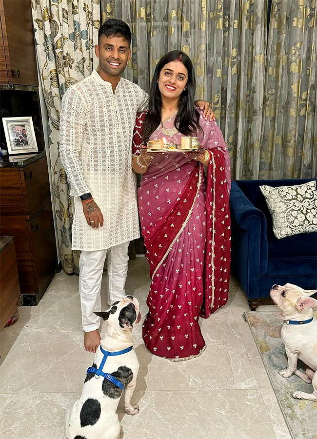 Suryakumar Yadav wife Devisha Shetty celebrated Karva Chauth festival12